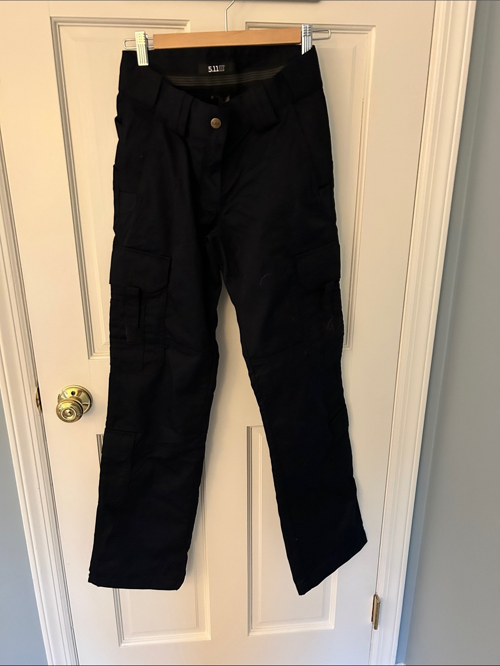 5.11 women’s Tactical EMS Cargo Utility Uniform Pants, sz 4 LONG
